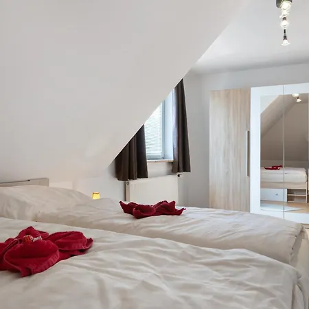 Storchennest * Burg (Dithmarschen)