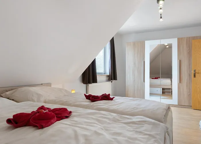 Storchennest * Burg (Dithmarschen)